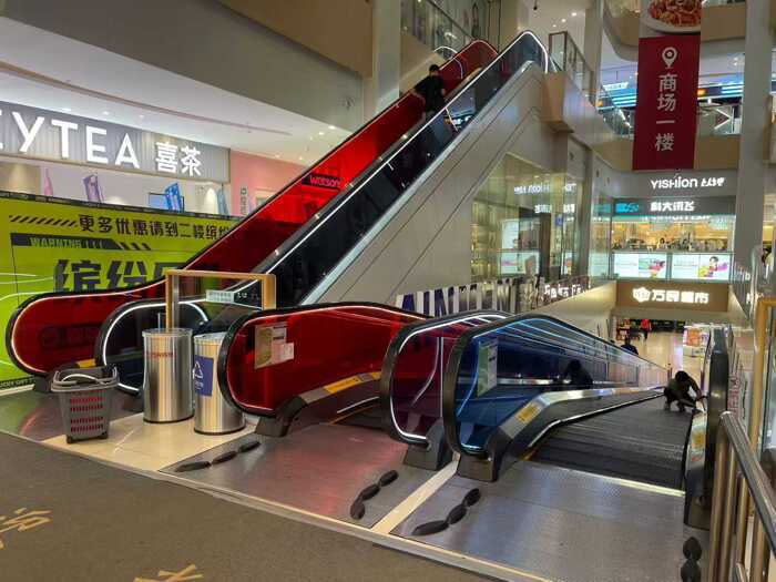 耐力板-商場電梯檔板0